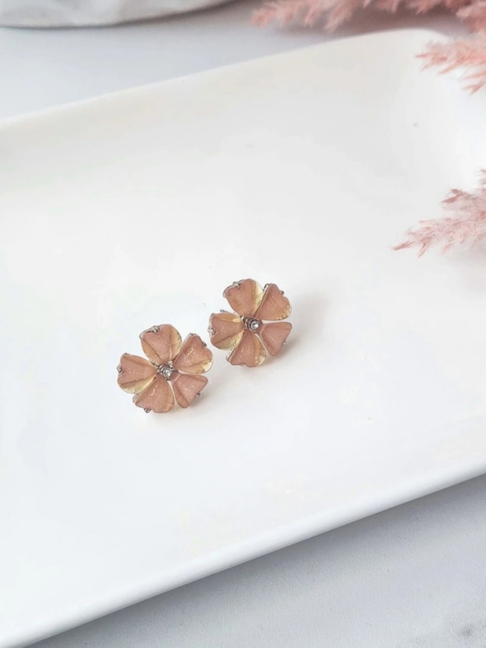 Flower Stud Earrings Like New